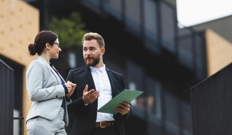 How to Become a Real Estate Agent in Florida