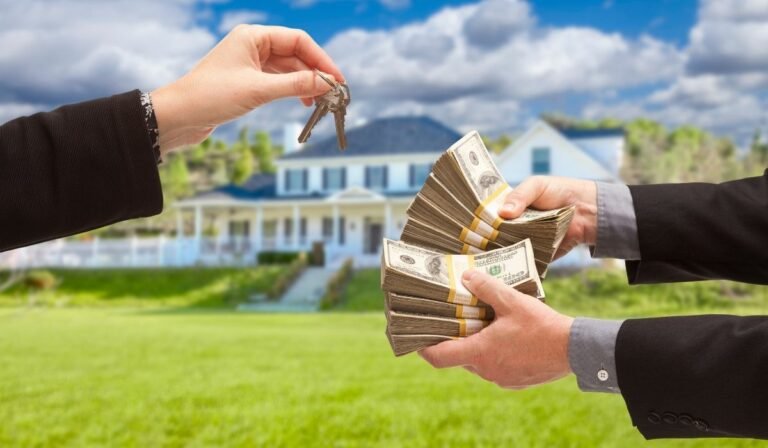 How Much Do Real Estate Agents Make a Year