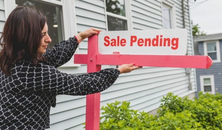 What Does Pending Mean in Real Estate?